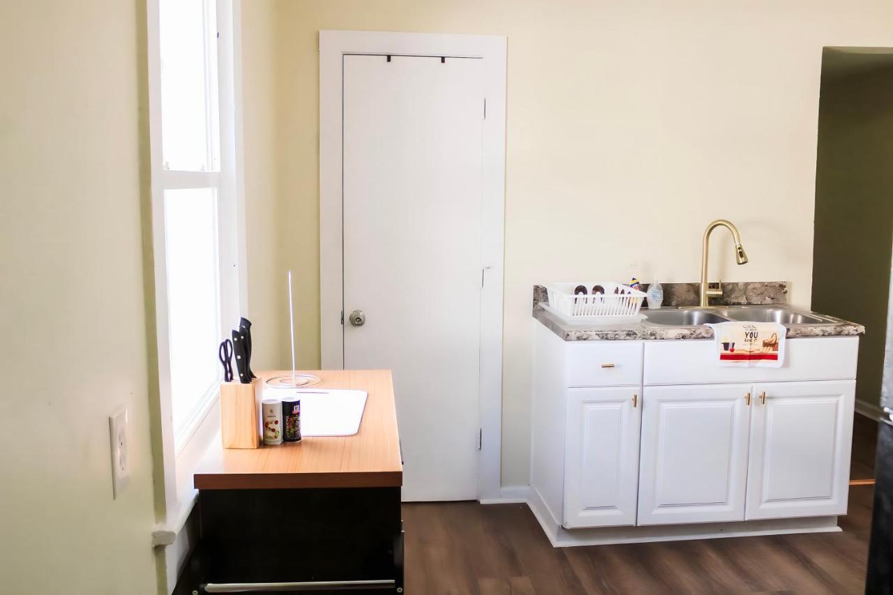 Cozy City Retreat Near Downtown Indianapolis- Private Bedroom Екстериор снимка